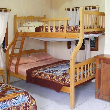 Hostal Maxima Puerto López Dış mekan fotoğraf