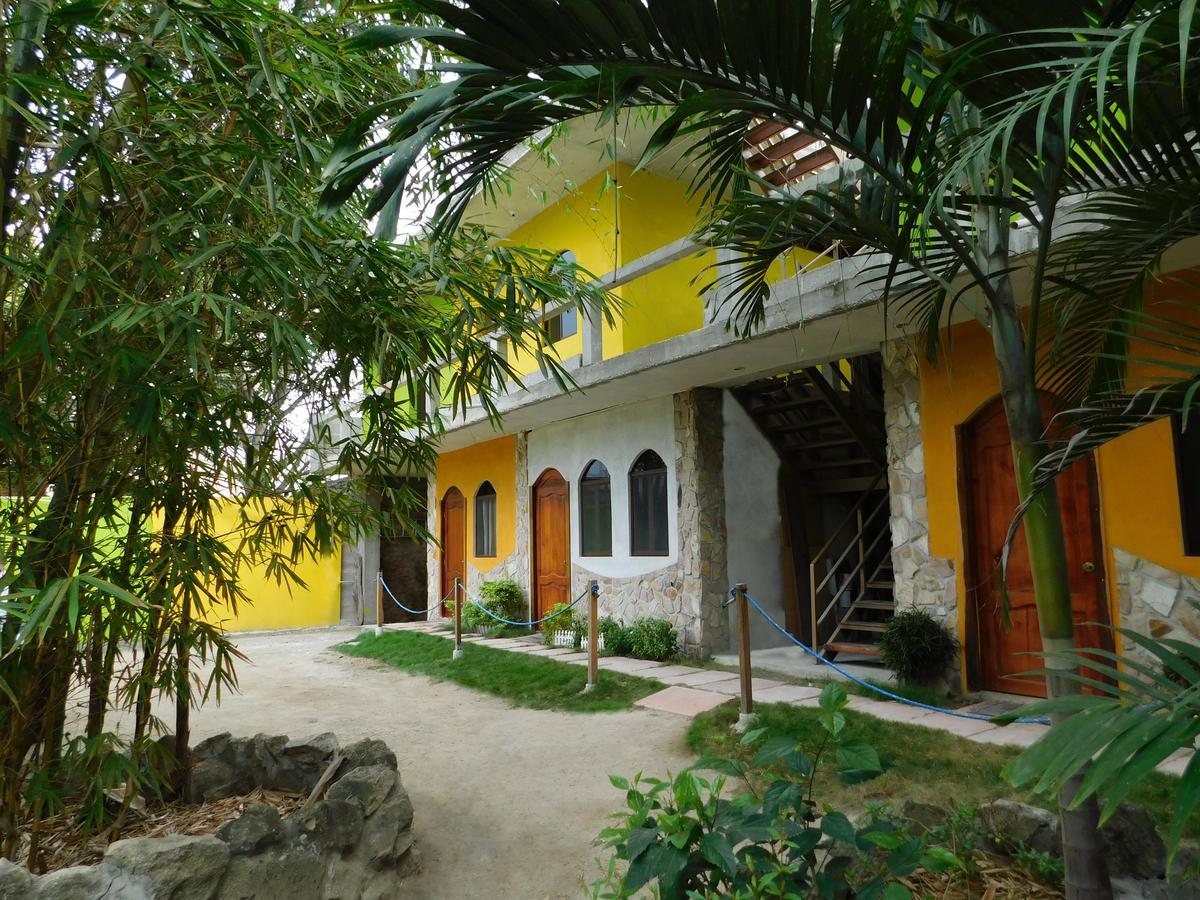 Hostal Maxima Puerto López Dış mekan fotoğraf