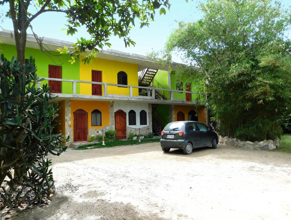 Hostal Maxima Puerto López Dış mekan fotoğraf