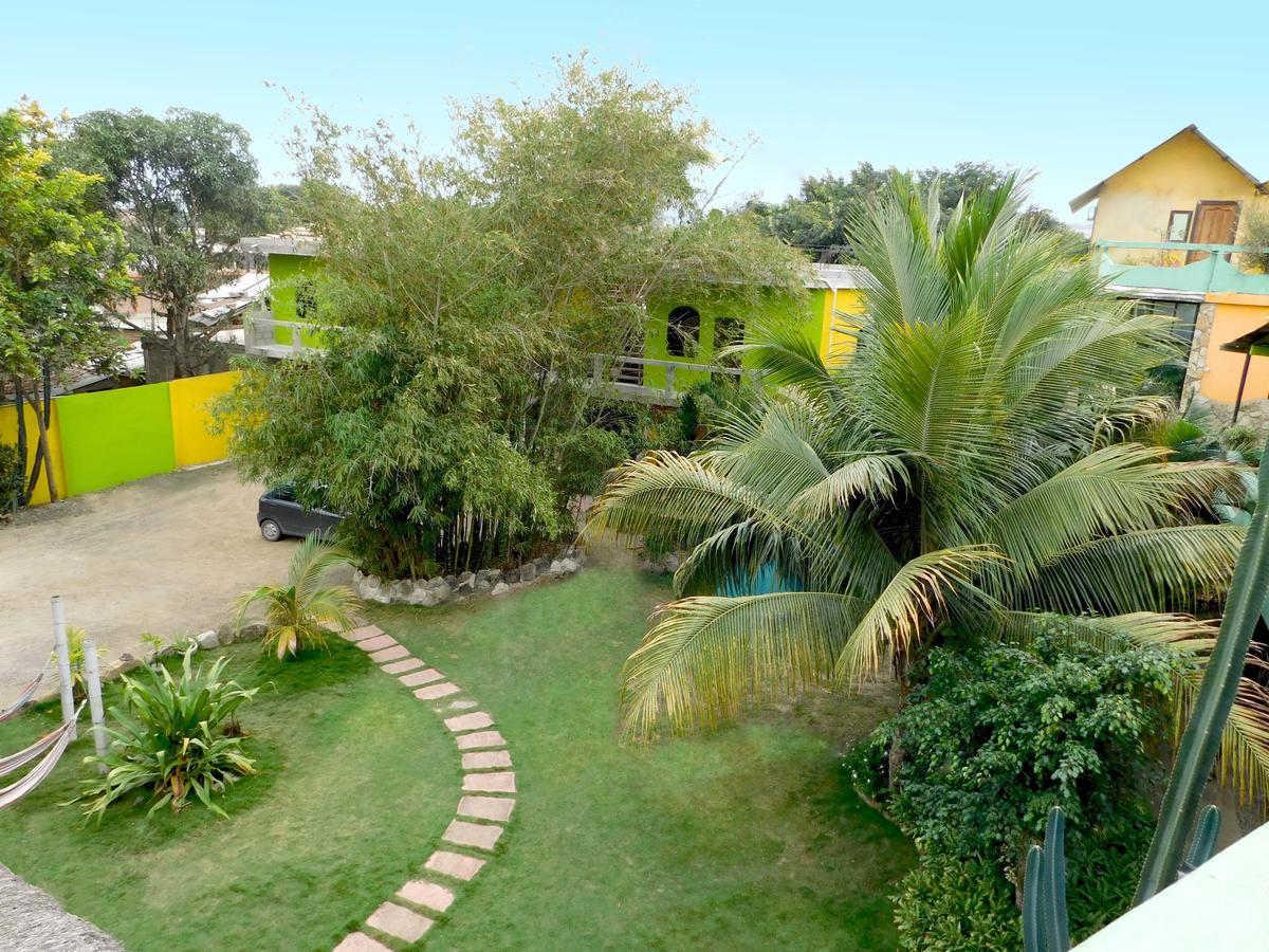 Hostal Maxima Puerto López Dış mekan fotoğraf