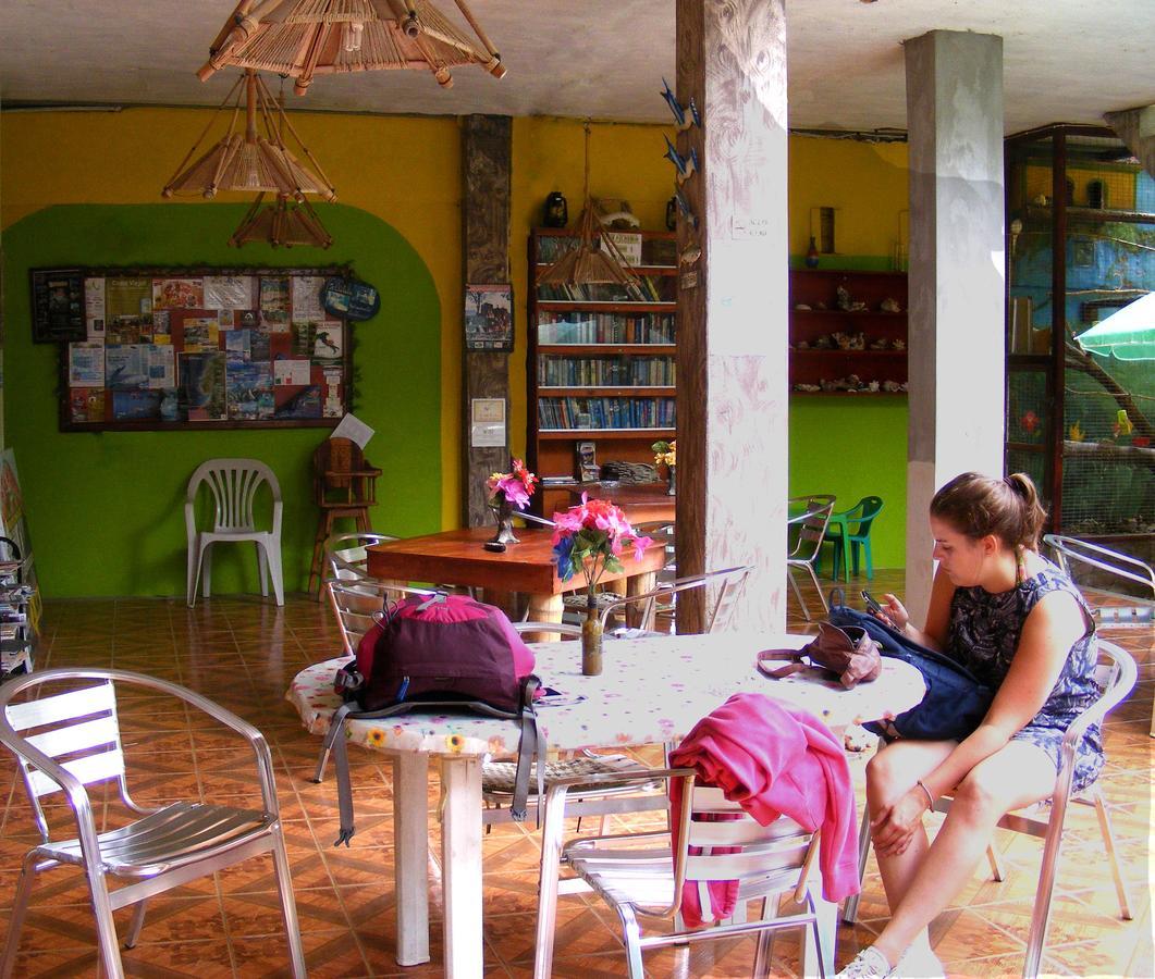 Hostal Maxima Puerto López Dış mekan fotoğraf